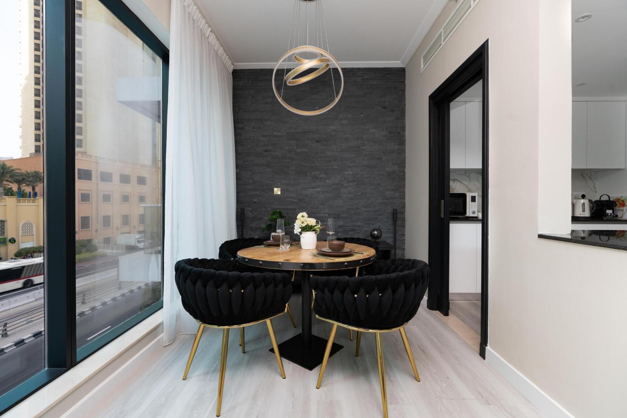 White Sage Spacious 1br At Marina Promenade Appartement